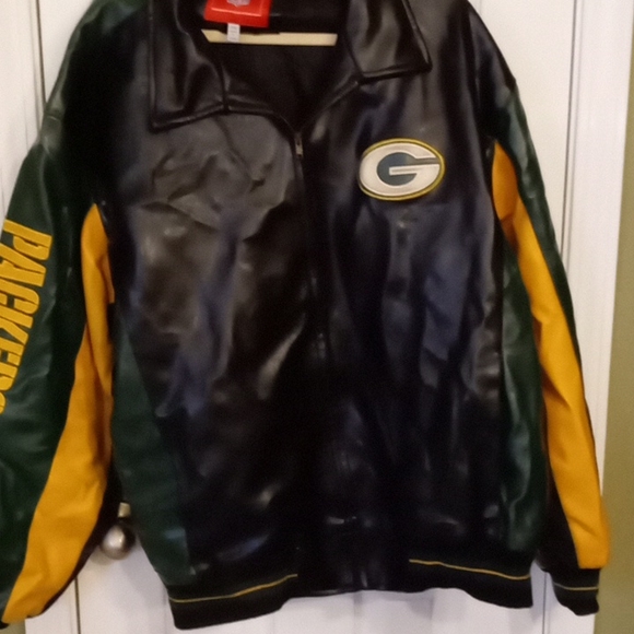 Green Bay Packers jacket - Picture 3 of 7